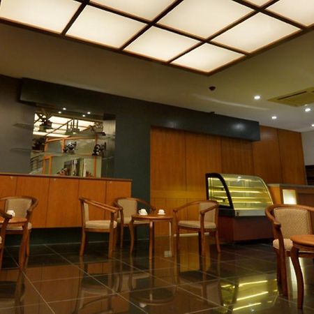 Asiana Hotel Кота Кинабалу Екстериор снимка