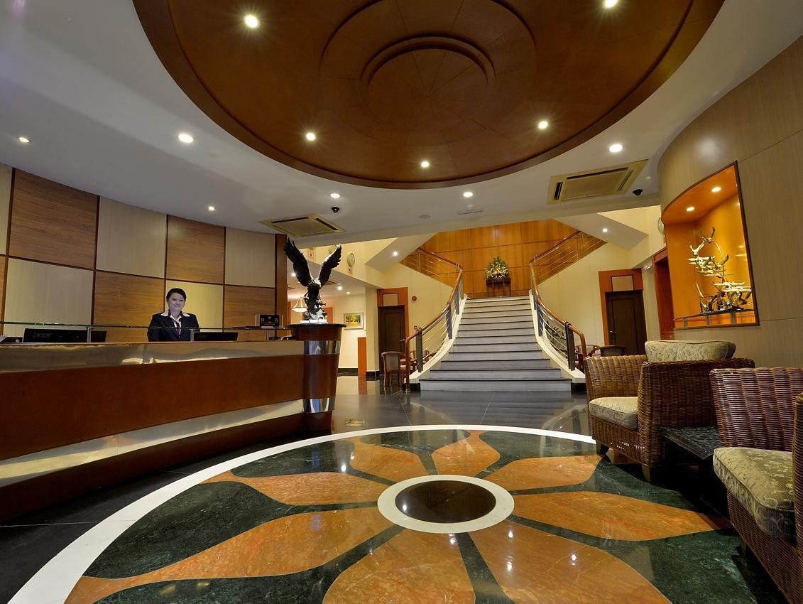 Asiana Hotel Кота Кинабалу Екстериор снимка